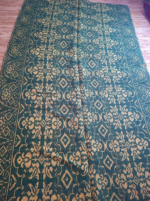 Velință/macat țesută la război