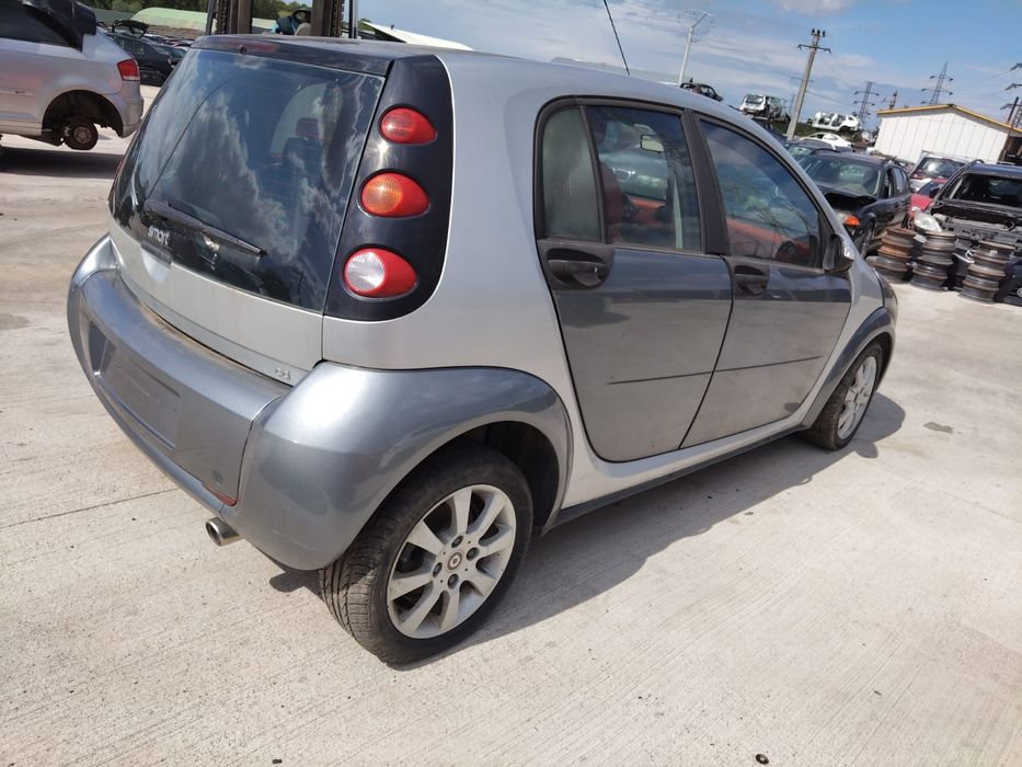 Dezmembram Smart ForFour 2005 1.5cdi Cutie Automata