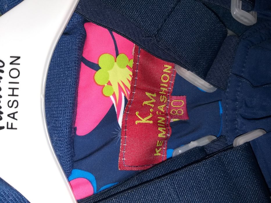 Продается зимний куртка с комбинезоном