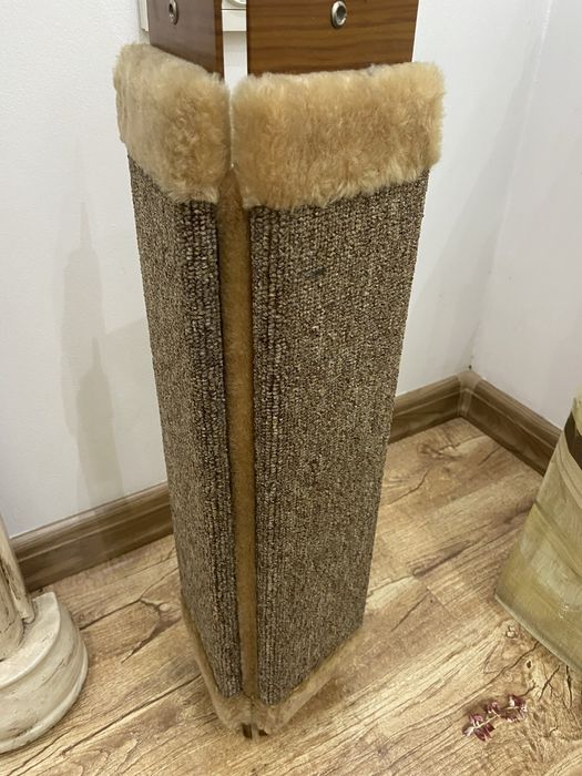 Продам когтеточку для угла