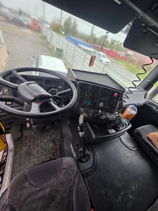 Dezmembrez scania 112L