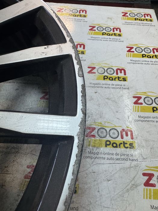 2 bucati Janta jante aliaj bicolora R18 BMW seria 1 seria 2 F40 F44