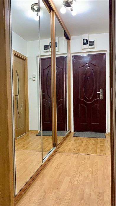 Vand garsoniera  Metrou Favorit