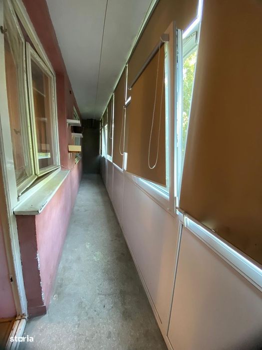 2 decomandate ETAJUL 2, cu centrala, balcon mare, izolat, Miron Costin