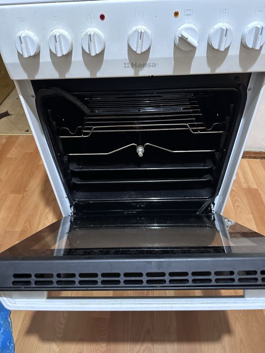 Продам плиту Hansa