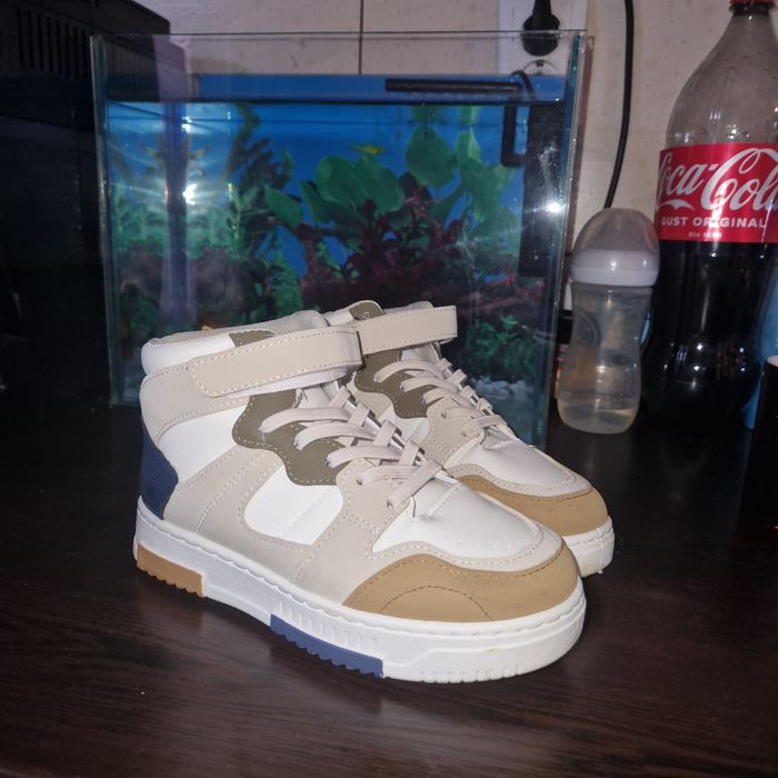 Adidași noi mărimea 33