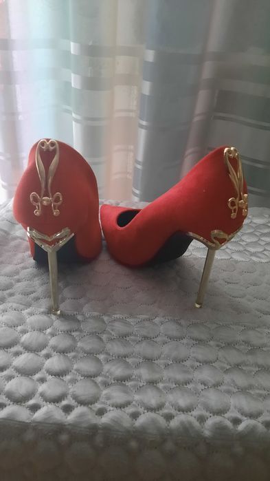 Туфли на шпильке