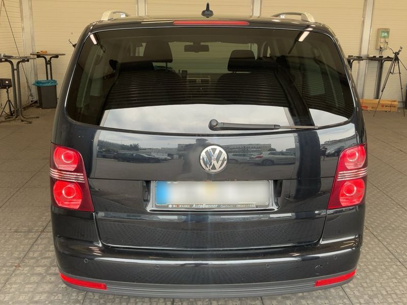 Volkswagen Touran 2.0 TDI Highline 2010
