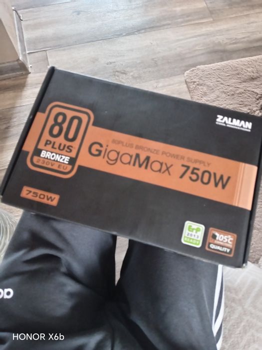 Захранване за компютър