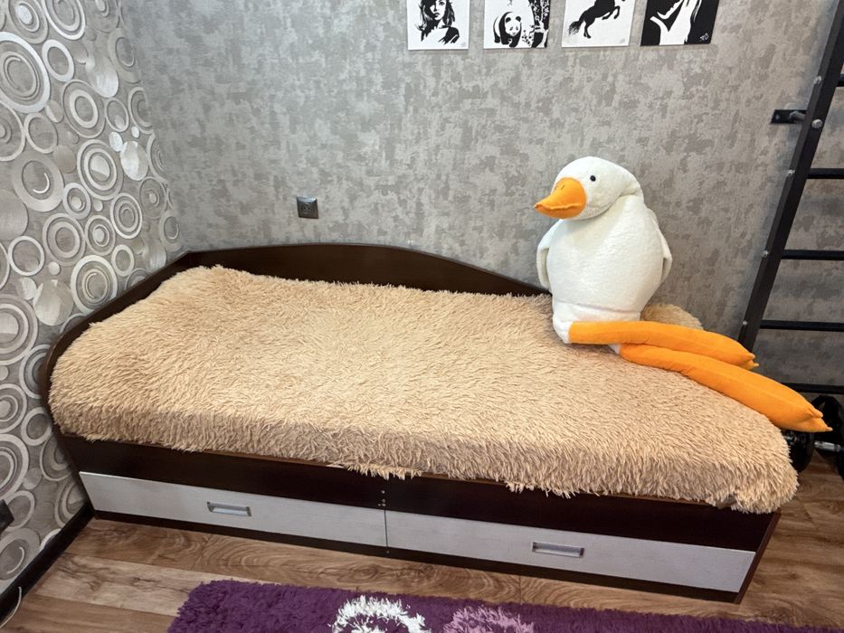 Кровать односпальная