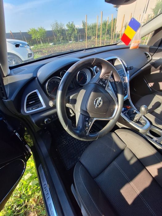 OPEL Astra 2012 — imagine 5