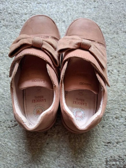 Pantofi pentru fetite