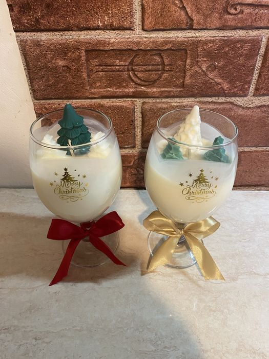 Realizez decoratiuni handmade din ceara naturala