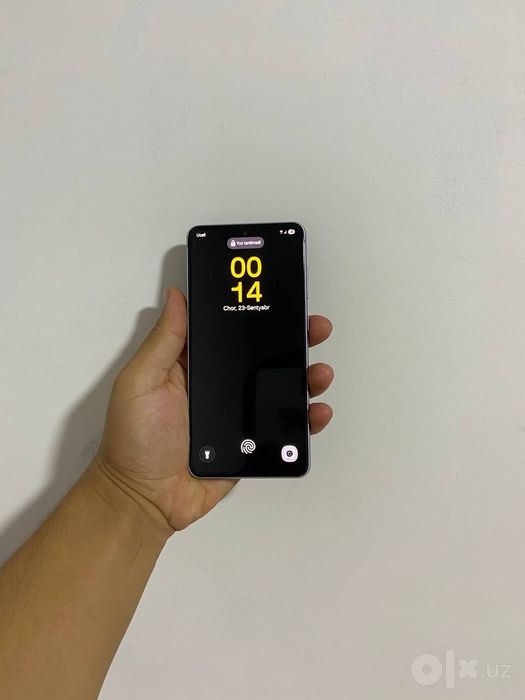S21 FE 5G sotiladi. Holati ideal