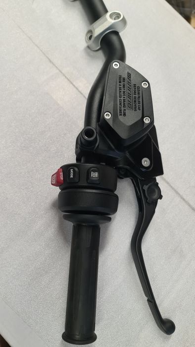 BMW R1250GS R1200GS S1000XR S1000R F900XR alarma   topcase TFT modul a