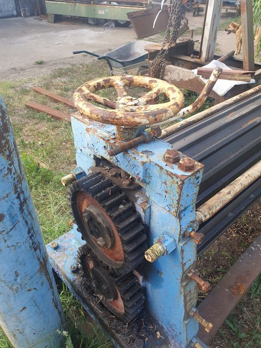 Utilaj de cutat tablă