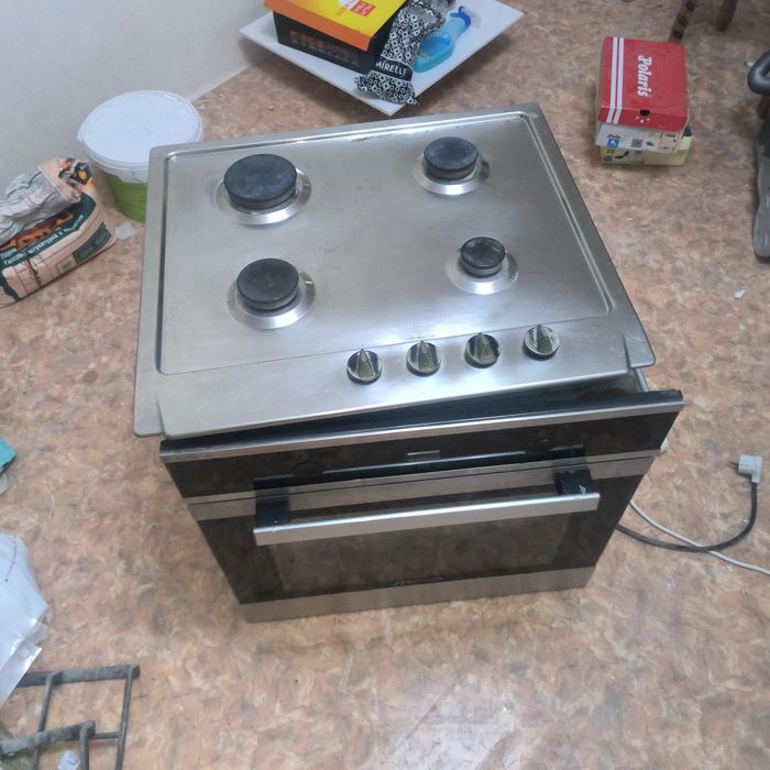 Духовка электрическая продаю