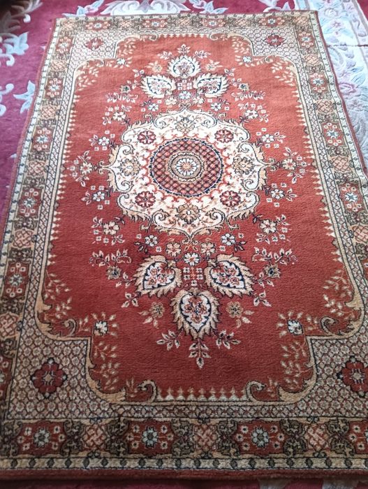 Шерстяной ковер со стены. Как новый.