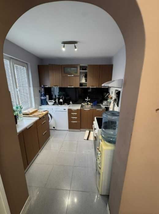 Продава КЪЩА област София, с. Драговищица