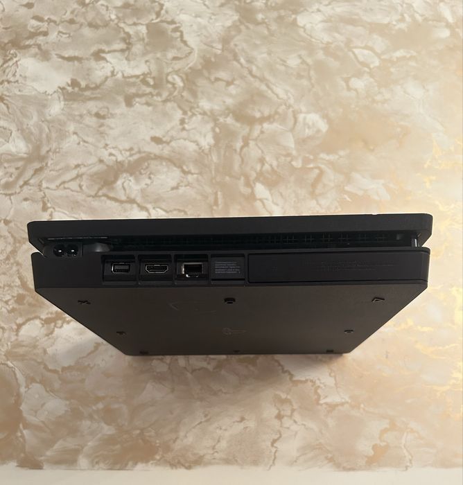 PlayStation 4 + 8 игр