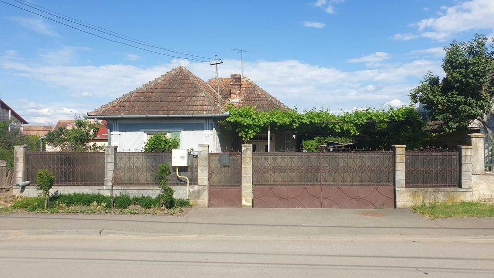 Casa de vanzare in Turda,zona Poiana,92 mp,teren 1033 mp.