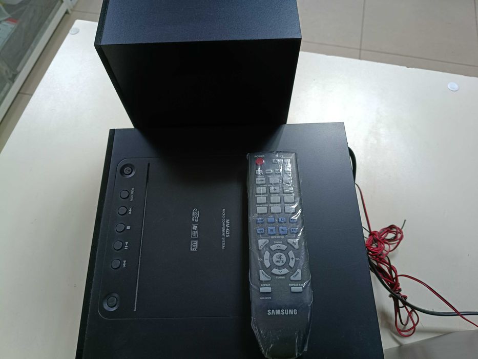 Продам мини музыкальный центр SAMSUNG