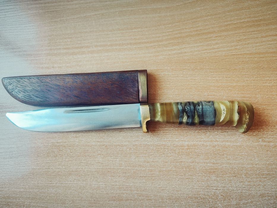Стар нож с красива дръжка