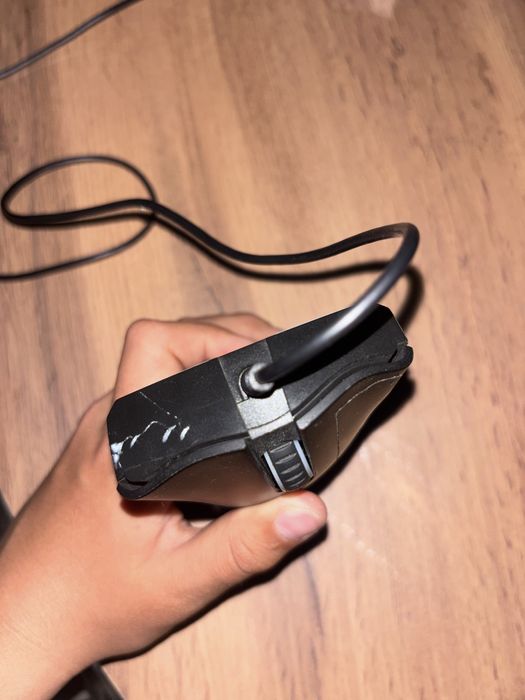 Продам мышку Razer deathadder essential