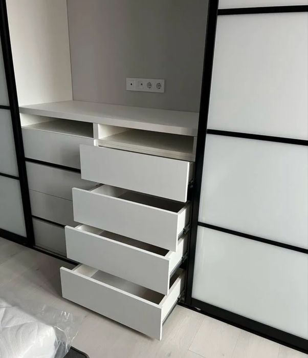 Шкаф купе универсальный