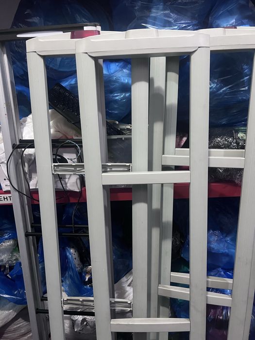 Продам торговое оборудование б/у