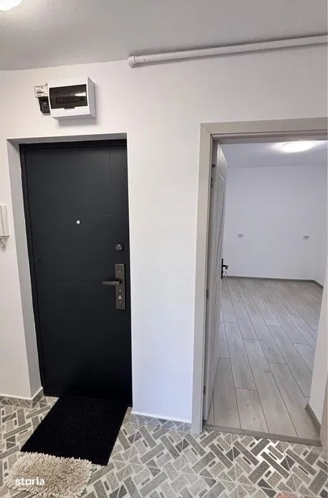 Dambu Pietros - Vanzare apartament 3 camere - Str. Godeanu