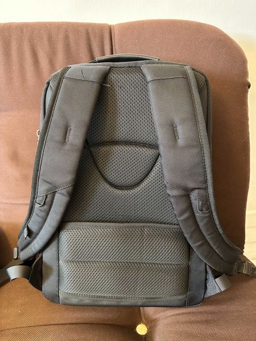 Ghiozdan/Rucsac negru laptop Dell pe1520ps ca nou