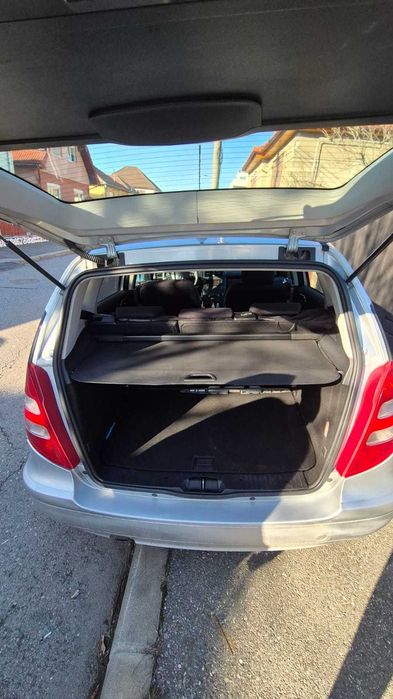 Vând, autoturism Mercedes A ciase 1,5 cc, an fab 2006, comb benzina full optcion stare foarte buna,