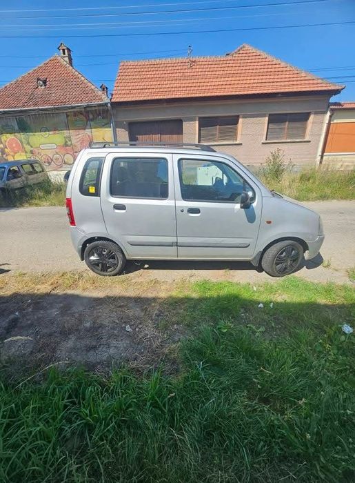 Vând suzuki 1.3 benzina