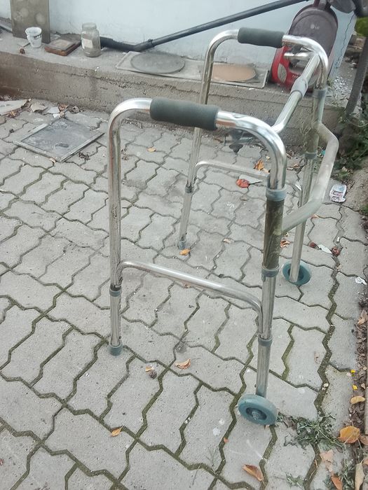 Ходунок для взрослых
