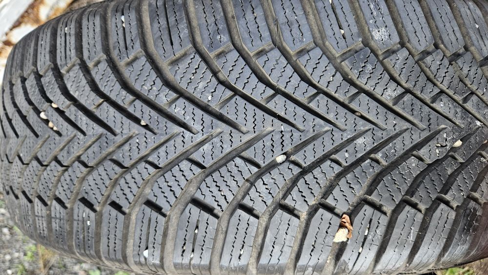 2бр гуми 215 65 16 дот 24 сайлун sailum