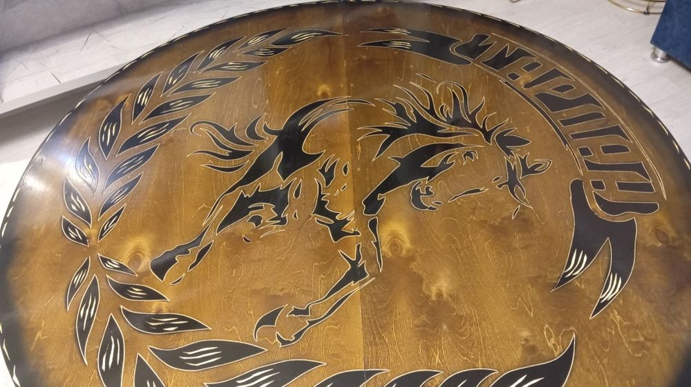 Продам стол ручной работы