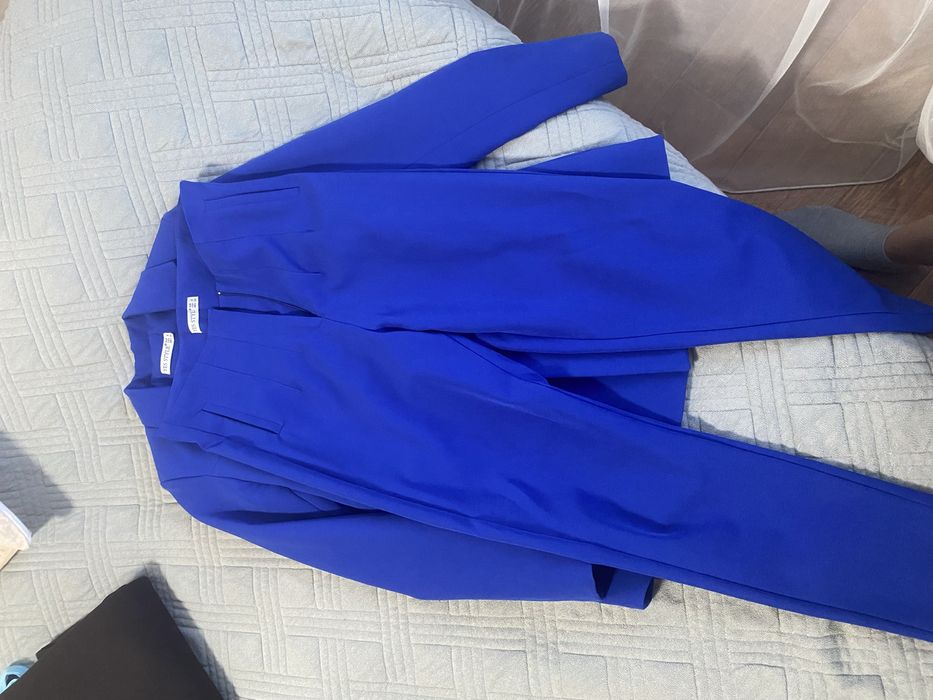 Костюм 10 000 тг