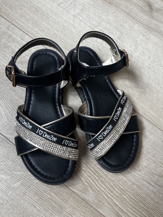 Детски сандали