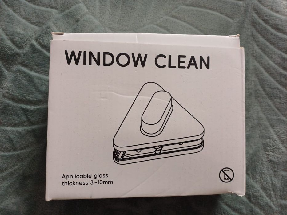 Уред за почистване на стъкла