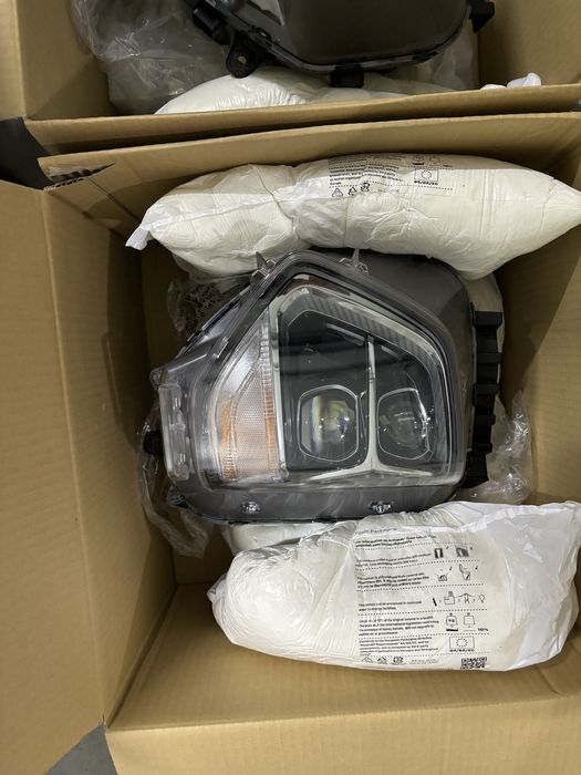 Hyundai santa fe 4 ,фарове, фар