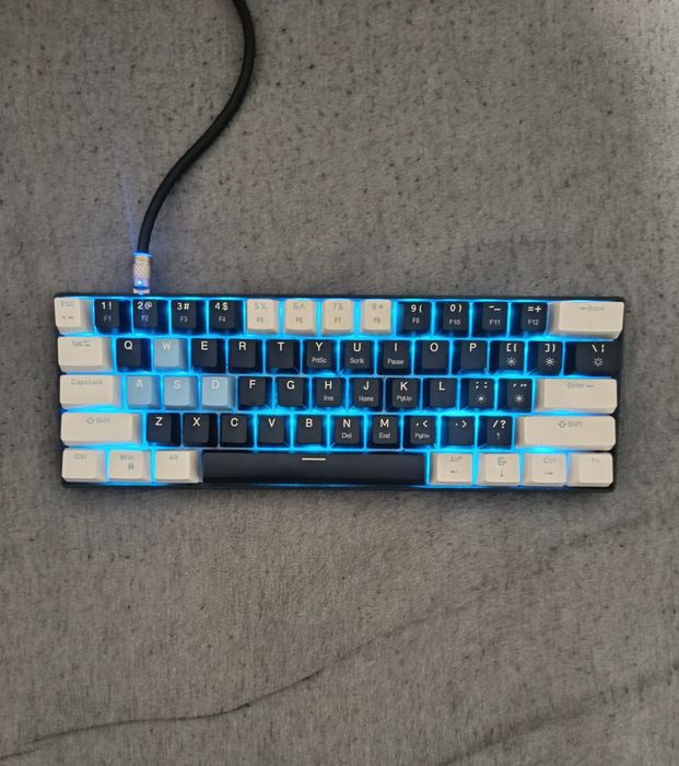 Tastatura gaming MAGEGEE switchuri roși