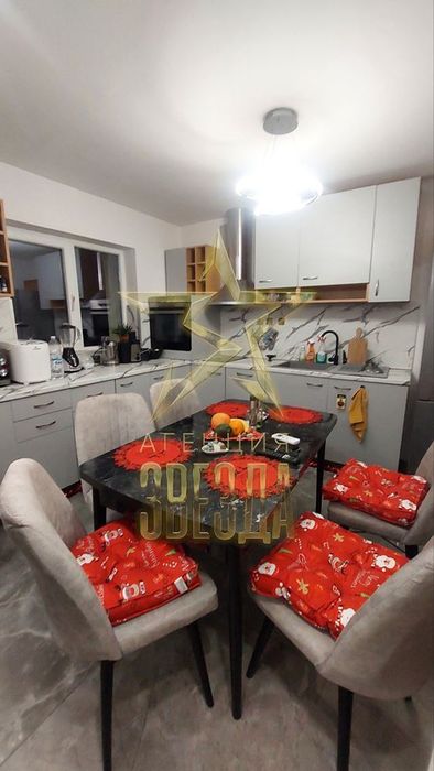 Двуетажна къща за продажба – с. Цалапица, обл. Пловдив