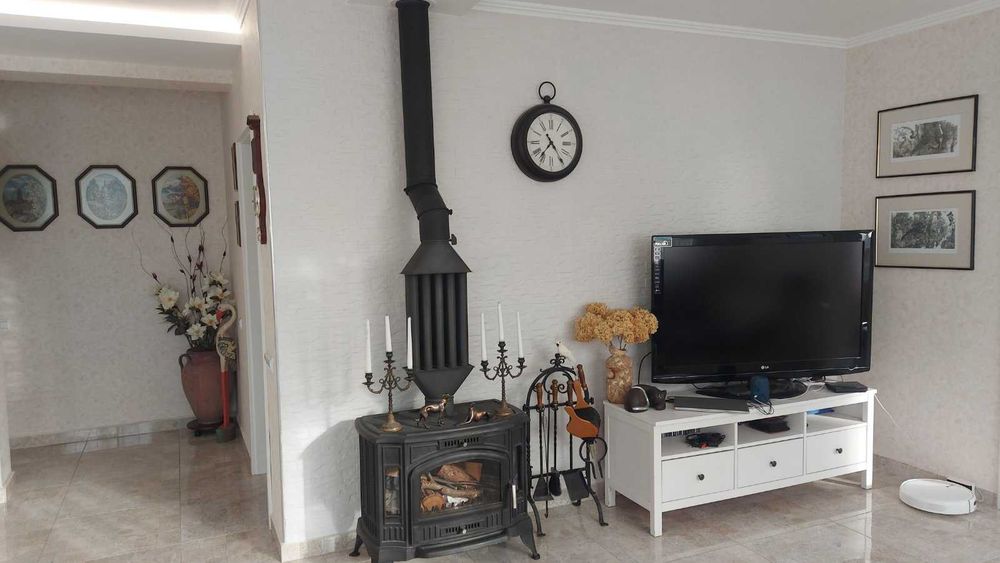 Продава се Къща в Варна, Виница - 509 кв.м за 1160 €/кв.м - Снимка #11