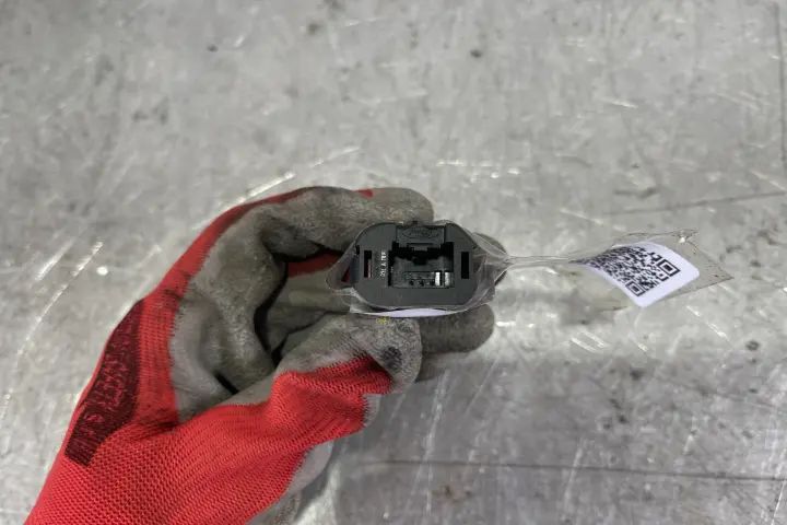 Buton avarie 4M5T13A350AC / 4M5T 13A350 AC Ford Focus 2006
