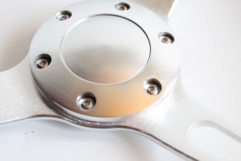 Волан + Фланец Дървен 38см за БМВ Е30 Е34 Е36 Е46 Е90 BMW E30 E34 E36