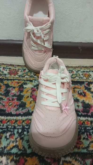 Женские кросовки