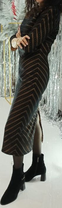 Продается нарядное платье Isabel Garcia