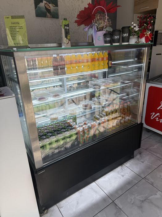Витринный холодильник