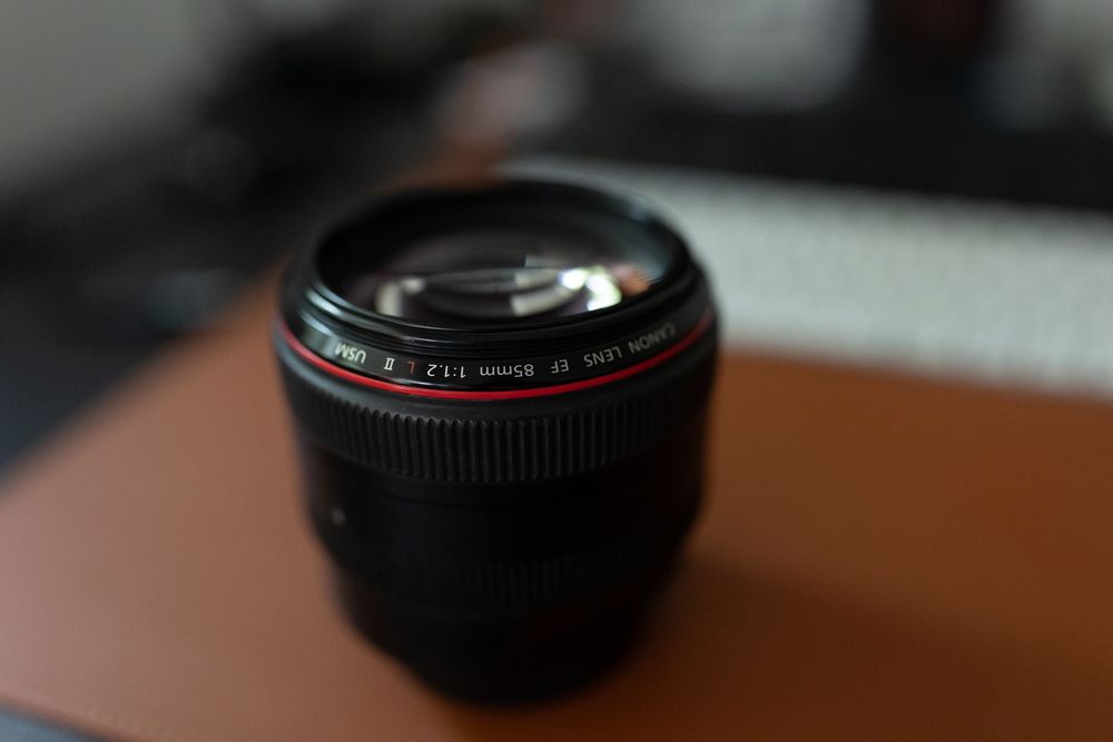 Canon EF 85mm f/1.2L II USM